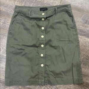 Talbots Army Green A-line short skirt with buttons down the front pockets size 8